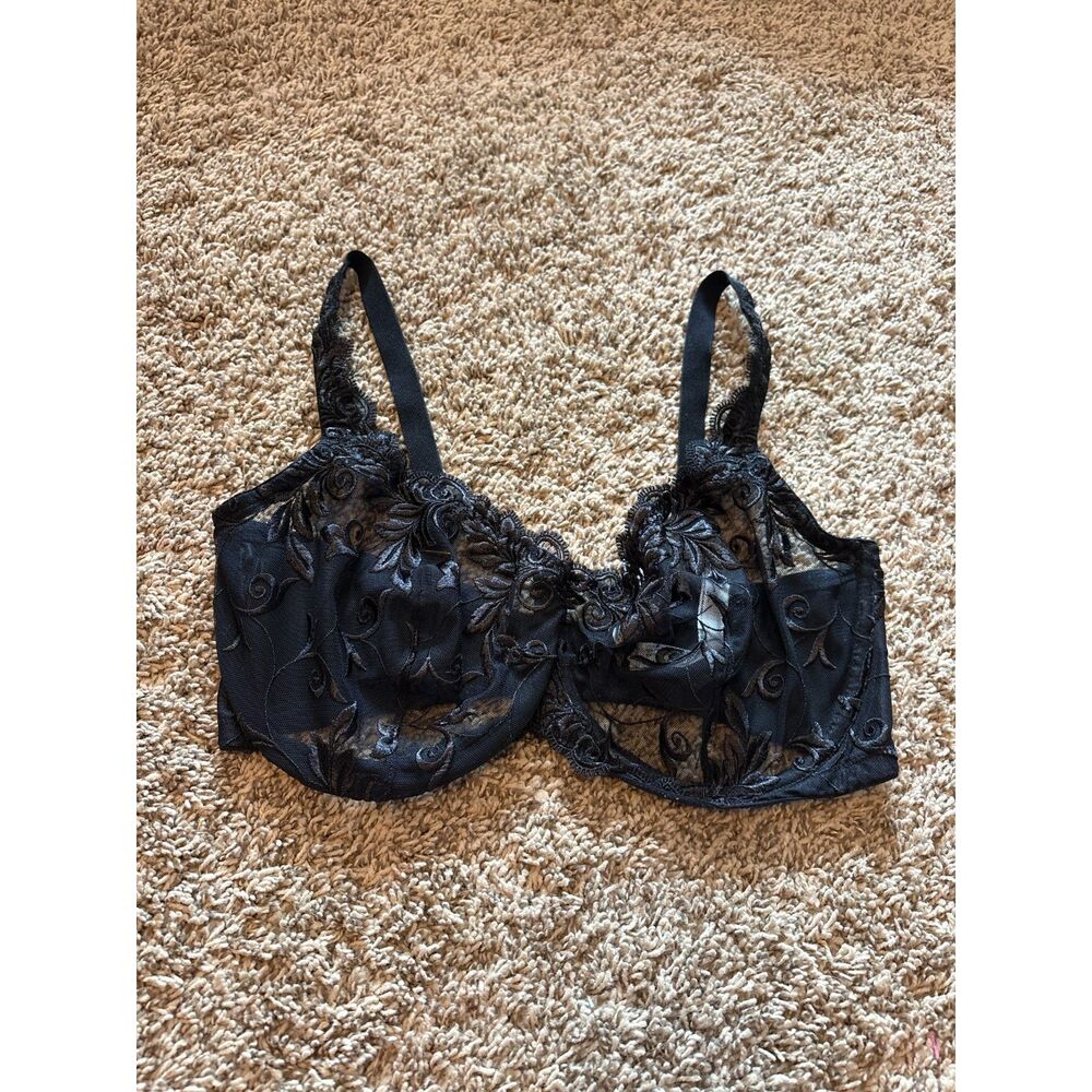 Soma black lacy bra